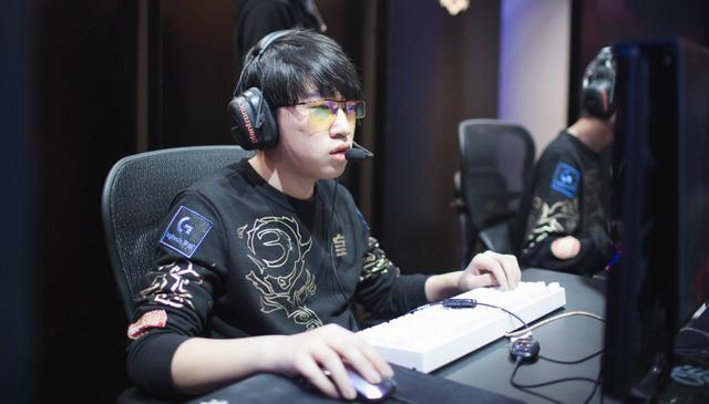 的美国后卫 的美国后卫