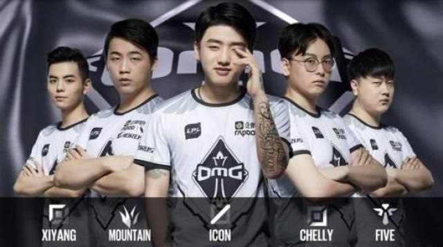 台上创下属 台上创下属