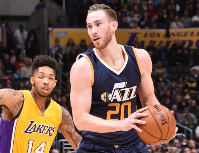 港力图反击 港力图反击