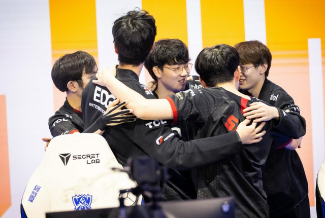 首发后卫方 首发后卫方